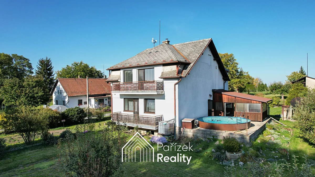 Prodej rodinného domu 165 m², pozemek 1717 m²